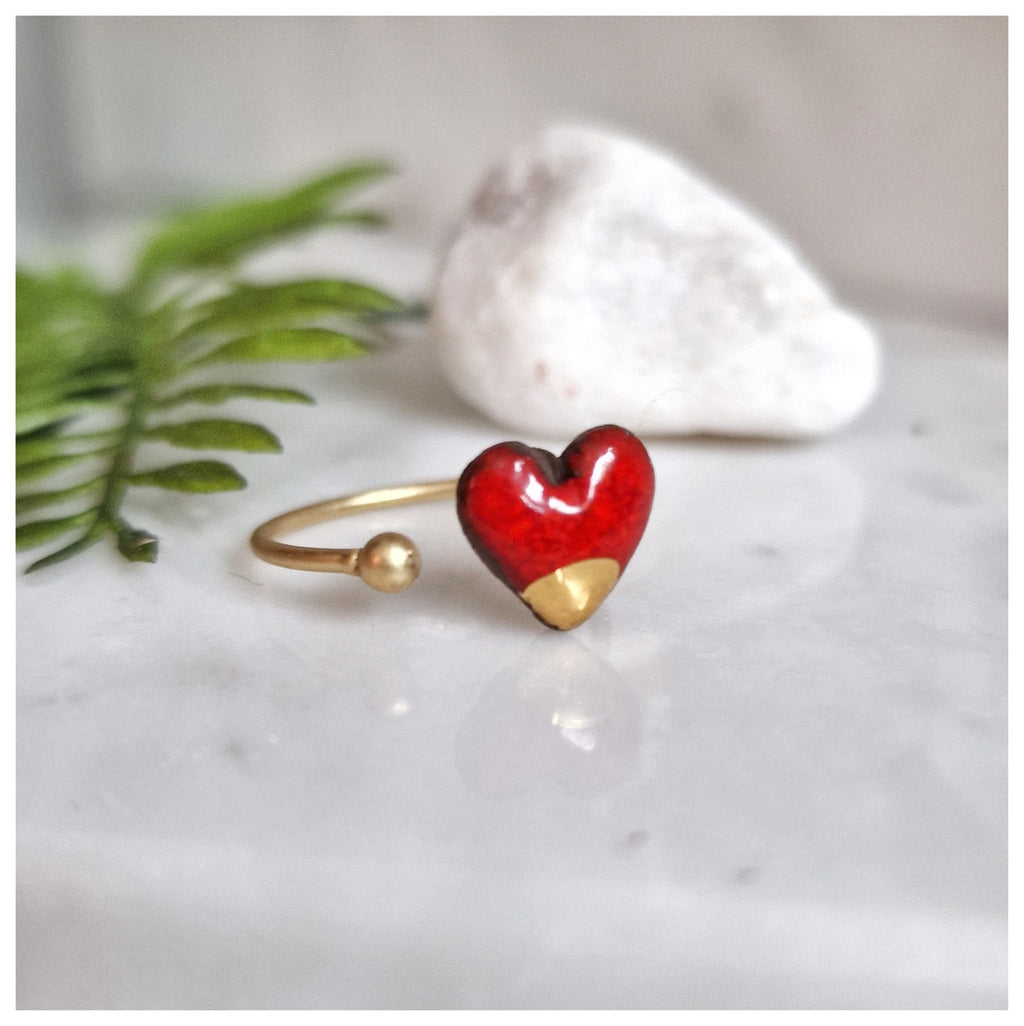Anillo corazón dorado fino